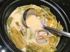 鱿鱼酸菜汤-荣府宴(南阳路店)