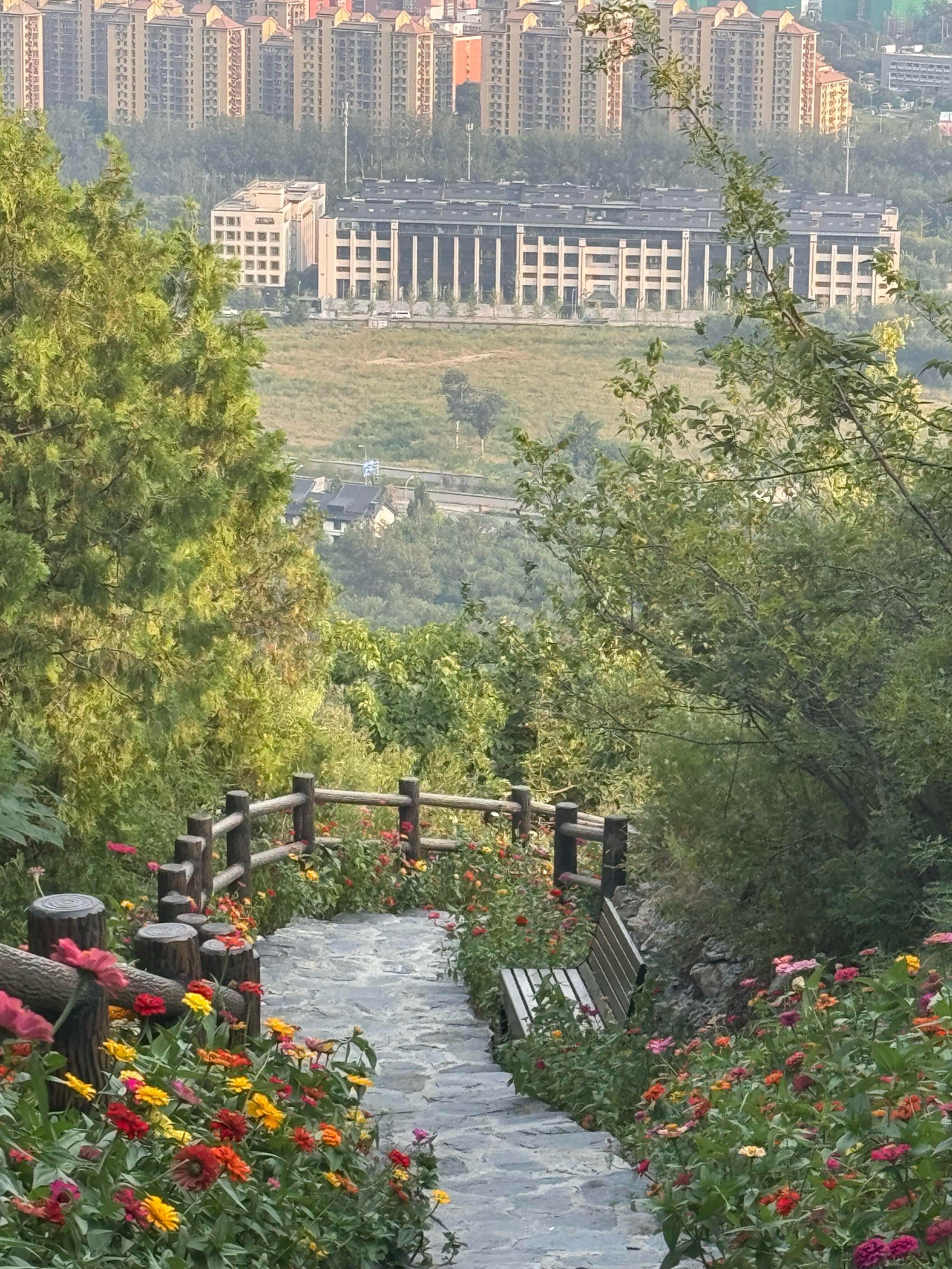 北京绝美徒步路线 | 法海寺森林公园