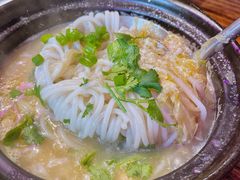 -蚝堡海鲜·威海菜·海肠捞饭·烧烤·亚洲吃蚝公司(幸福门店)