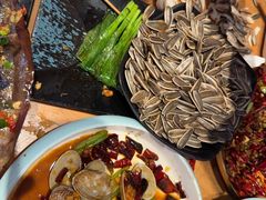 -华府九号海鲜烧烤大排档(龙域店)