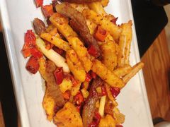 -云海肴·汽锅鸡·云南菜(天山百盛优客店)