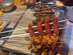 巴彦淖尔羊排肋间肉串-叁宝烤肉• 西安烧烤 领跑品牌(中海城店)