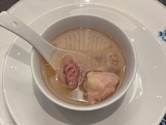 香菇菠菜竹笙汤-北海银滩皇冠假日酒店-德丰楼中餐厅