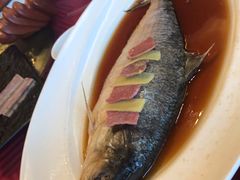 -新镇江酒家(南京西路店)