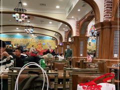 大堂-清真·玛丽亚新疆菜主题餐厅(浙江中路店)