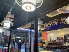 -老街烧烤大排档·地道湖北菜·龙虾馆(汉口火车站店)