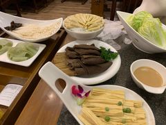 -小天鹅火锅·一线江景洪鼎旗舰店(洪崖洞店)