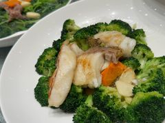 -景月阁空中食府(希尔顿酒店)