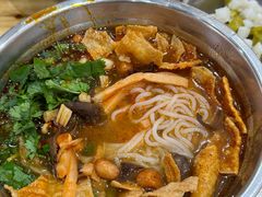 -柳州肥姨妈大骨螺蛳粉(曹路店)