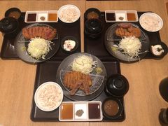 -牛カツ京都勝牛(河原町蛸薬師店)
