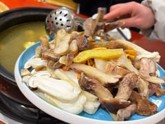 -菌之家·专业纯野生菌火锅·特色炒菌