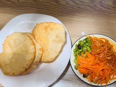 油饼卷菜-老碗餐饮(前进路店)