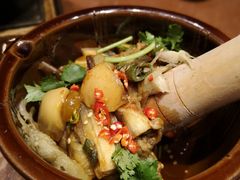 -老滇山寨•云南特色菜•地方菜•民族风情歌舞表演(金碧店)