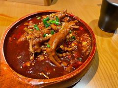 糯叽叽香辣鸡爪-乐乐大排档·30年老字号(浙江路店)