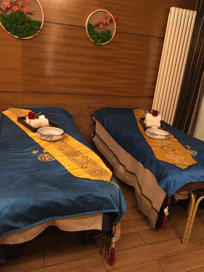 华夏良子(航天桥店)-"现在饭点有吃的,按摩也还可以,就是停车难.