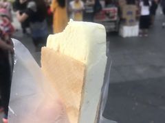 -詹爷爷乌节路街头冰淇淋