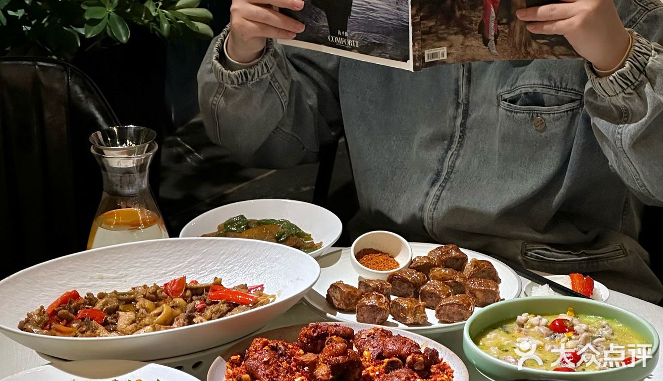 在长沙！真的喜欢这种精致湘菜馆！