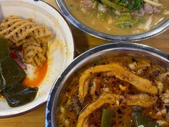 -丽丽三鲜螺蛳粉(田林路店)