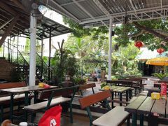 -Green Tree Rest. & Pub