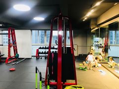 -越·健身工作室(华尔兹广场写字楼B栋店)