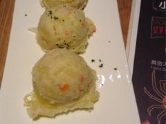 -玛格萝妮(汇智国际商业中心店)