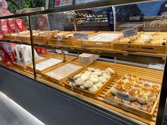 面包甜点陈列柜-君之狮子山·轻糖烘焙(松江印象城店)