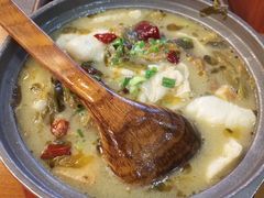 -周鱼小馆石锅酸菜鱼(活力汇店)