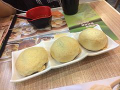 酥皮焗叉烧包-添好运点心专门店(中环IFC店)