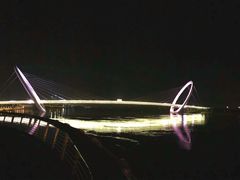 -南京眼步行桥