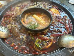 -黄潇洒老火锅(九眼桥宏济巷店)