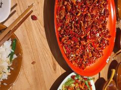 -先启半步颠小酒馆(白麓里店)