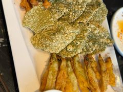 炸桑叶南瓜花平菇（3拼）-春耕野菜馆(湖滨路店)