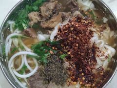 -花溪王记牛肉粉(四季花溪商场店)