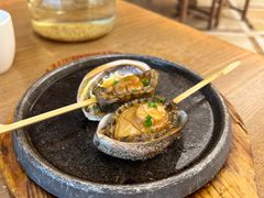 石锅大鲍鱼-品海楼·大连海胆锅贴馆(东港店)