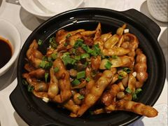 红烧肉炖豆角-小桃红·东北菜·春饼烤鸭(南阳湖街店)