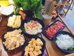 -捞围鲜·港式打边炉(海阳路店)