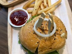 德州经典牛肉芝士汉堡-G+KITCHEN(龙湖狮山天街店)