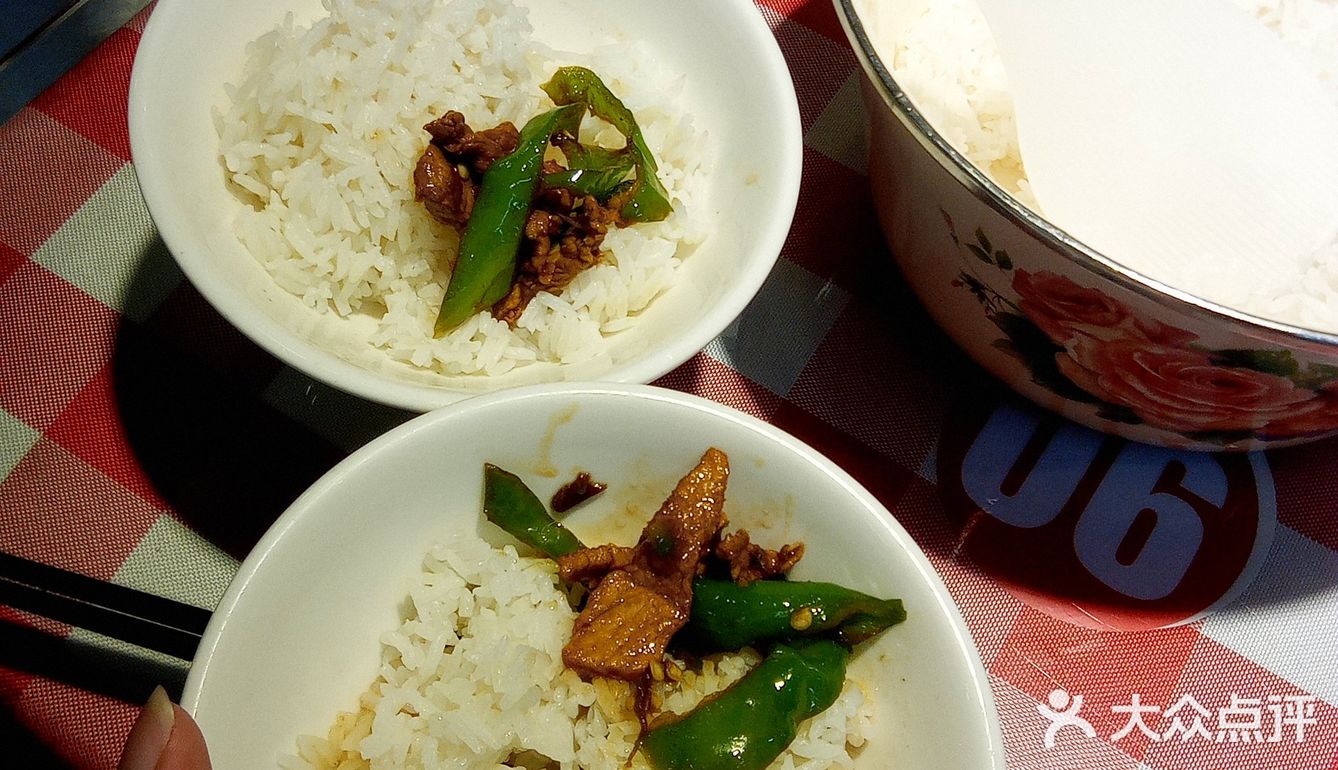 在长沙，35元你可以吃到三菜一汤，包茶水、纸巾和米饭！