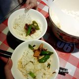 在长沙，35元你可以吃到三菜一汤，包茶水、纸巾和米饭！