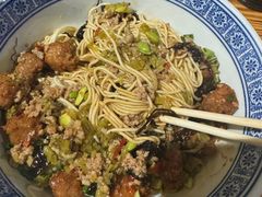 -沪西老弄堂面馆(定西路店)