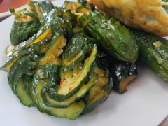 蓑衣黄瓜-王三姑牛肉饼