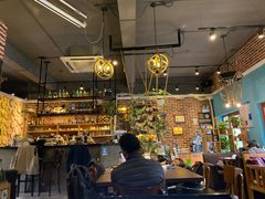 大堂-初见咖啡(青大路店)