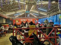 大堂-钢管厂五区小郡肝串串香(蜀都万达店)