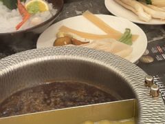 -牛YO寿喜烧·铁板烧和牛火锅自助(市府恒隆店)