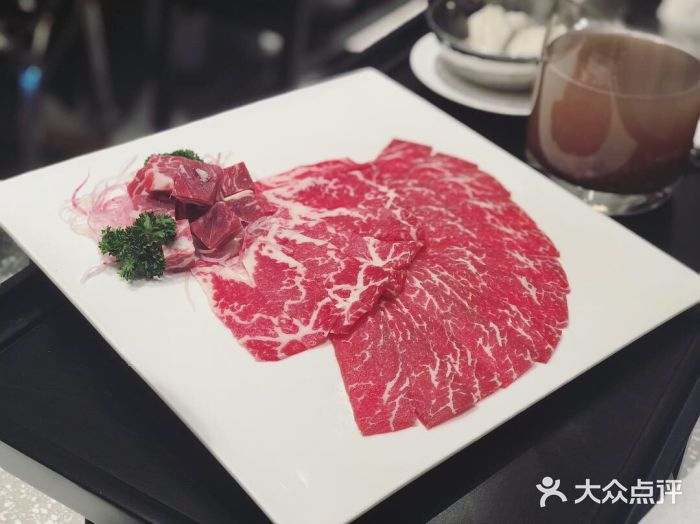 行家海鲜火锅酒家(静安寺店)手切招牌拼盘图片
