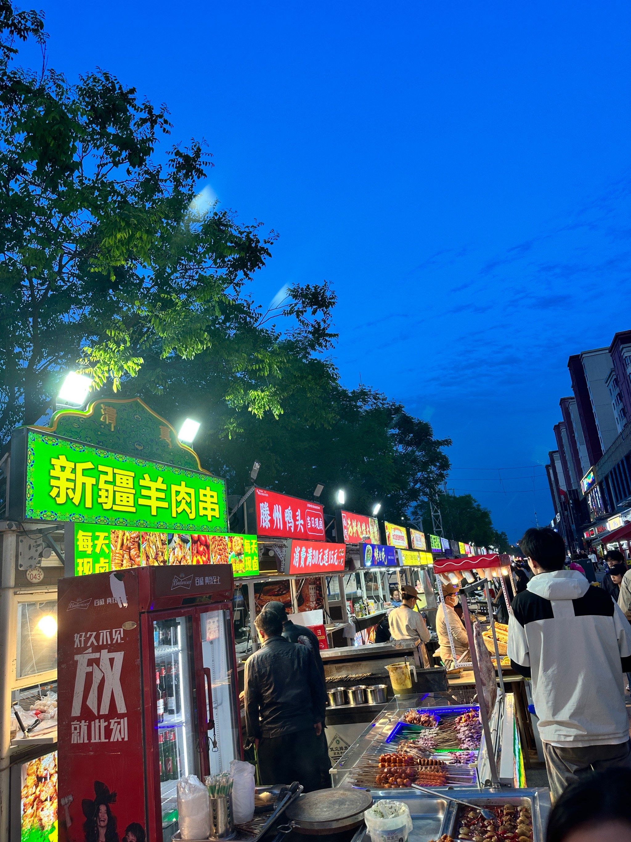 姚村夜市真的很哇塞,吃货的世界唯有美食不可辜负吃素