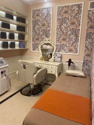 -Bollins波林丝•专研护发中心