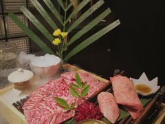 -铭牛烧肉·和牛海鲜自助(高新月牙湖店)