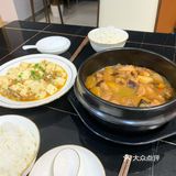 那时候黄焖鸡刚刚兴起，味道好分量足