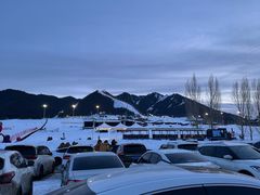 -丝绸之路山地度假区滑雪场